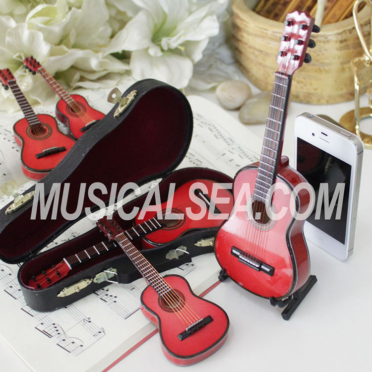 Mini guitar replica for wooden ornament musical instrument model toy for girl